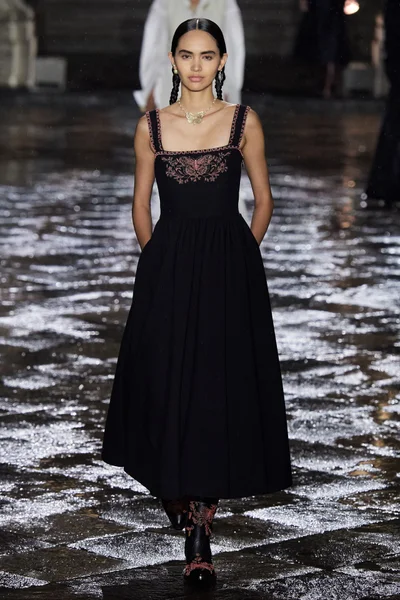 Look 26